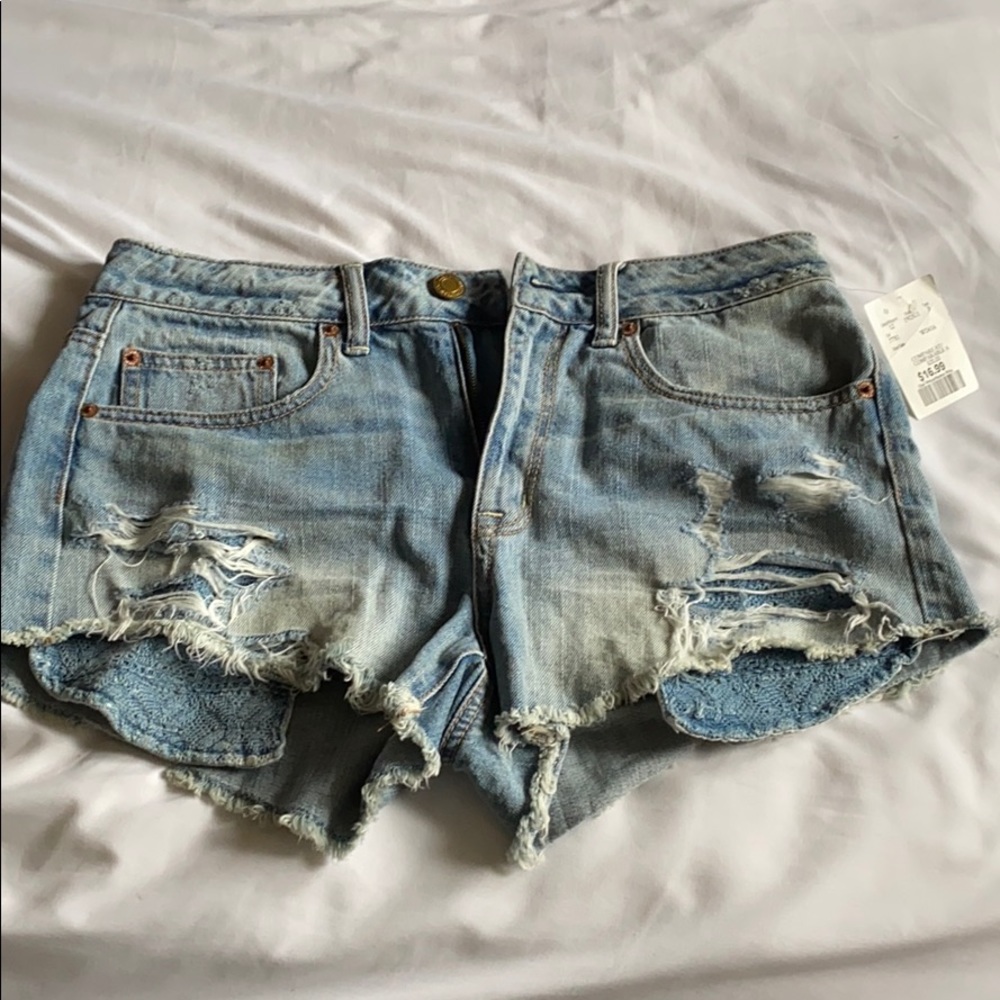 Ultra cute AE cutoffs
